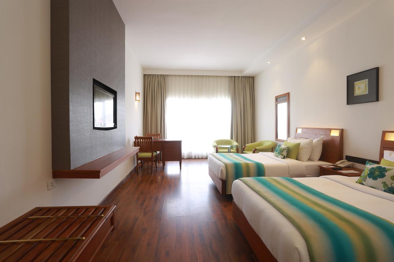 Готель The Avenue Regent Kochi Екстер'єр фото